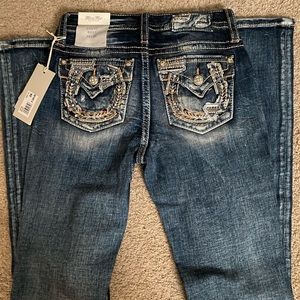MISS ME WOMEN'S HORSESHOE CHLOE BOOTCUT JEANS
